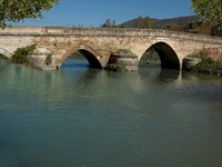 Tarihi Taş Köprü